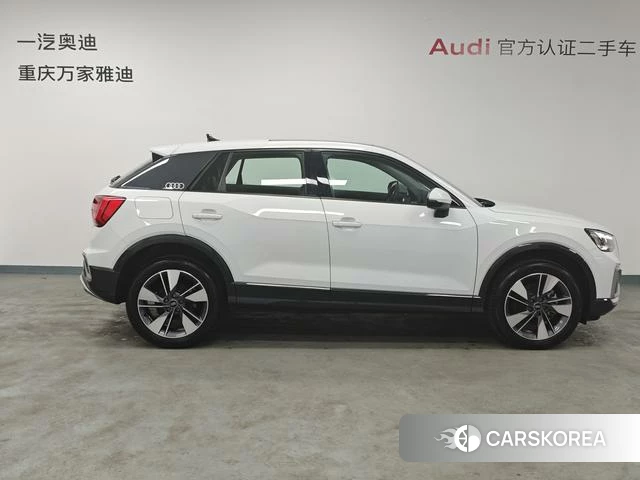 Audi Q2L 2025 Белый из Китая