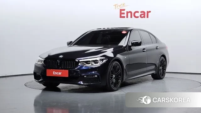 BMW 5 Series (G30) 2018 Черный из Кореи