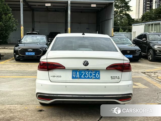 Volkswagen Bora 2024 Белый из Китая