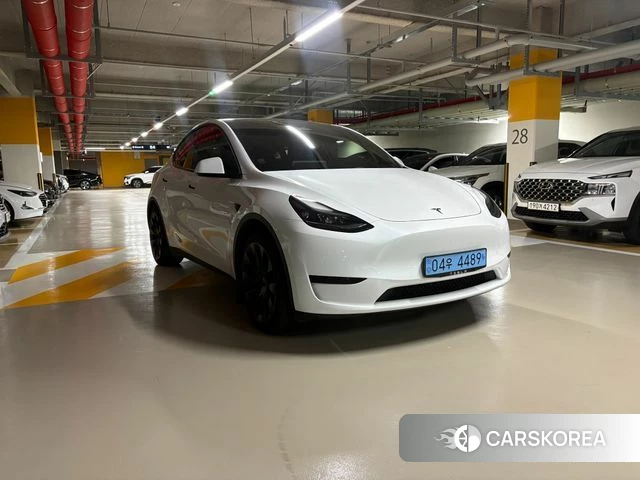 Tesla Model Y 2023 Белый из Кореи