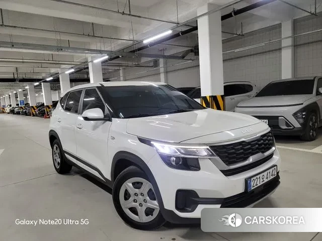 Kia Seltos 2022 Белый из Кореи