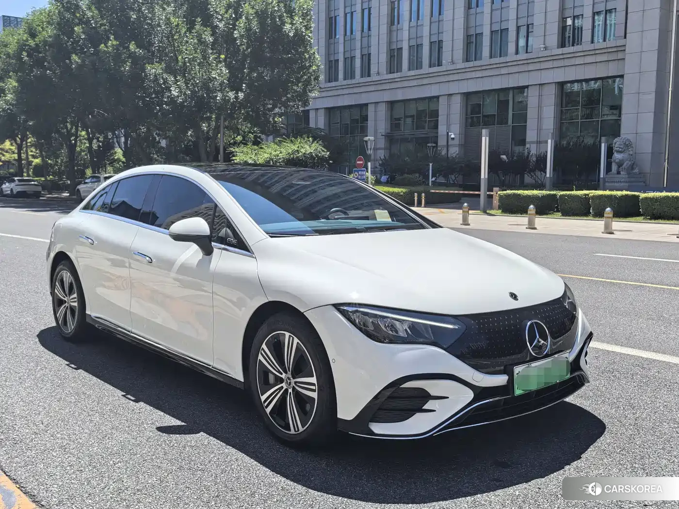 Mercedes-Benz EQE 2025 Белый из Китая