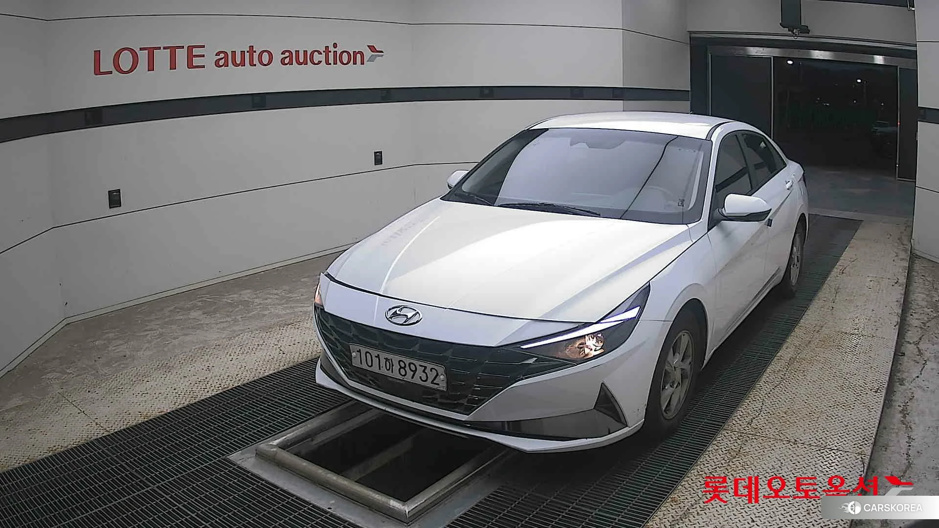 Hyundai Avante 2023 Белый из Кореи