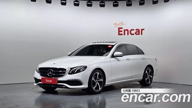 Mercedes-Benz E-Class W213 2020 Белый из Кореи