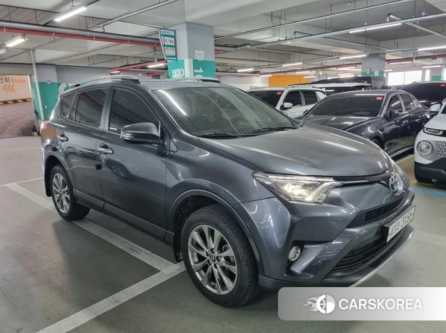 Toyota RAV4 2018 Серый из Кореи