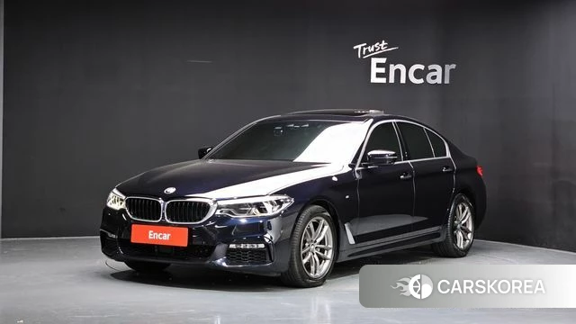 BMW 5 Series (G30) 2018 Черный из Кореи
