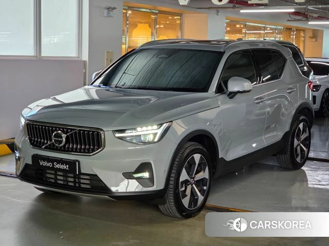 Volvo XC40 2025 Серый из Кореи