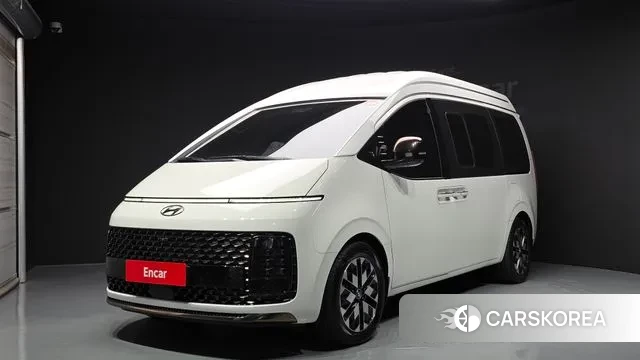 Hyundai Staria 2023 Белый из Кореи