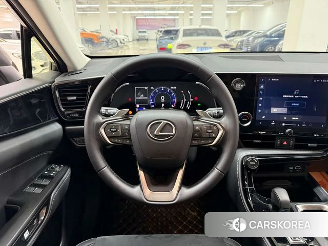 Lexus NX 2024 Шампань из Китая