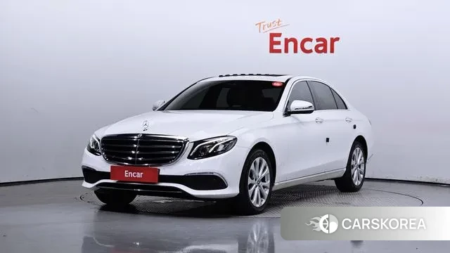 Mercedes-Benz E-Class W213 2020 Белый из Кореи