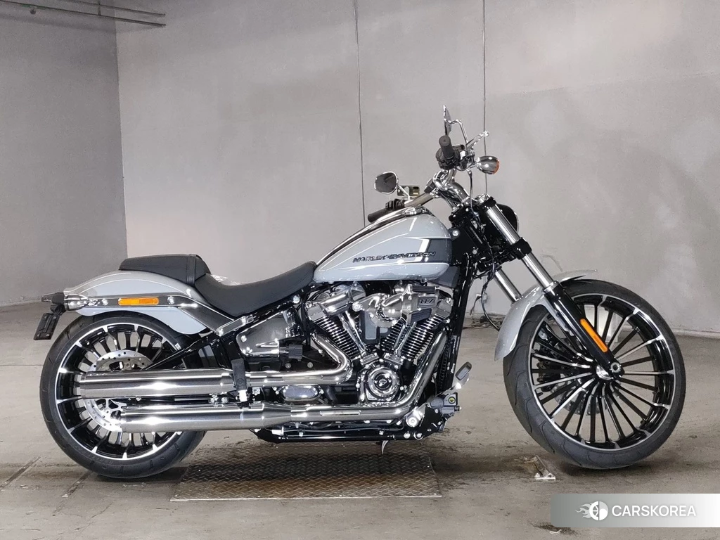 Проданный Harley-Davidson Softail Breakout FXBR 1920 2024 из Японии, фото 2