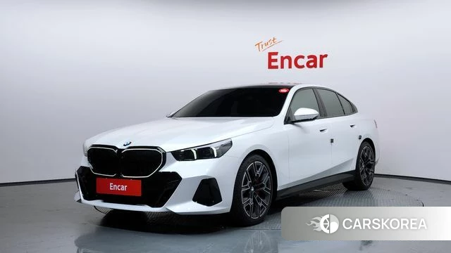 BMW 5 Series (G60) 2025 Белый из Кореи