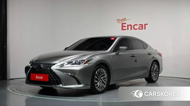 Lexus ES300h 7th generation 2022 Песочный из Кореи