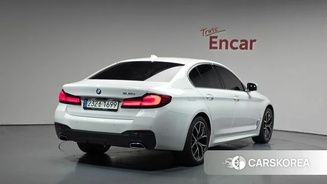 BMW 5 Series (G30) 2021 Белый из Кореи