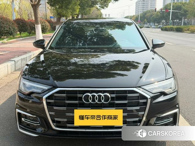 Audi A6L 2023 Черный из Китая