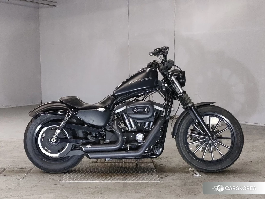 Проданный Harley-Davidson Sportster XL883N 2011 из Японии