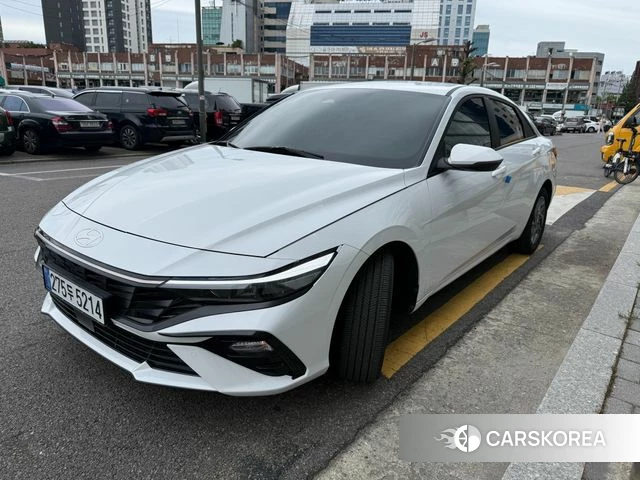 Hyundai The New Avante Hybrid (CN7) 2024 Белый из Кореи