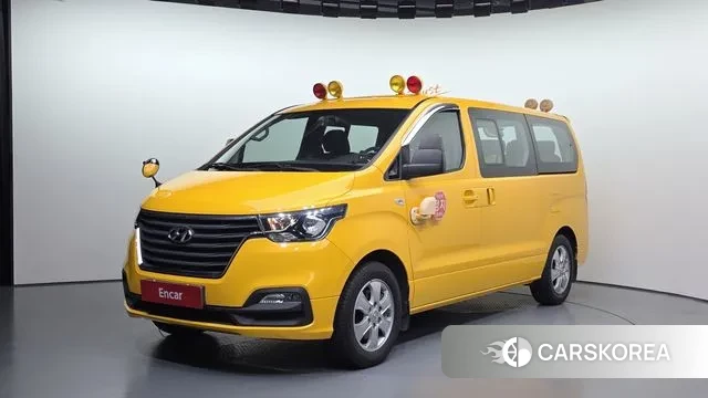 Hyundai The New Grand Starex 2018 Желтый из Кореи