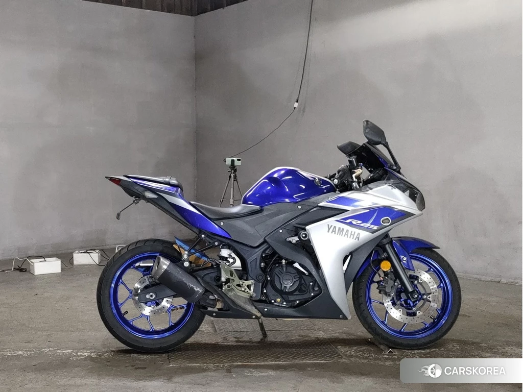 Проданный Yamaha YZF-R25 2015 из Японии