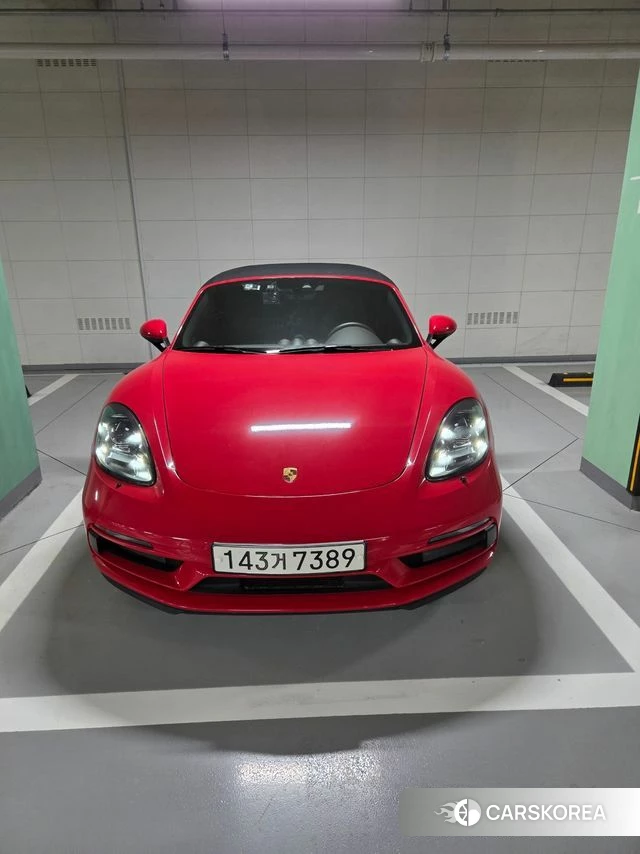 Porsche 718 Boxster 2018 Серебряный из Кореи
