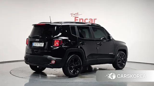 Jeep Renegade 2022 Черный из Кореи