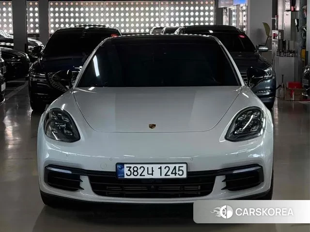 Porsche Panamera (971) 2018 Белый из Кореи