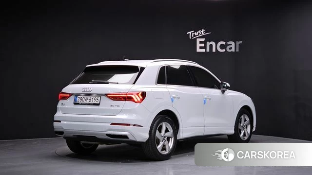 Audi Q3 (F3) 2020 Белый из Кореи