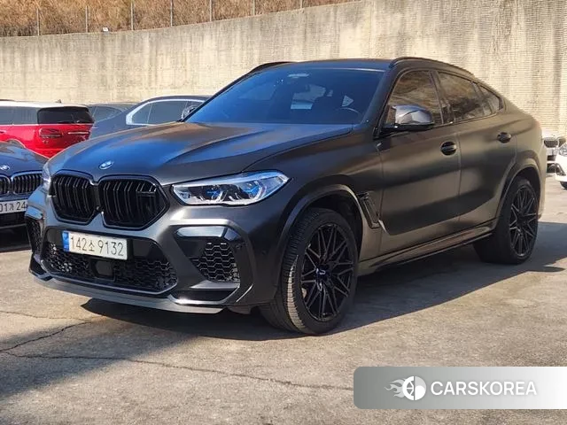 BMW X6M (G06) 2021 Цвет галактики из Кореи