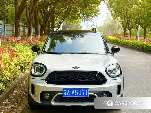 MINI COUNTRYMAN 2022 Серебристо-серый из Китая