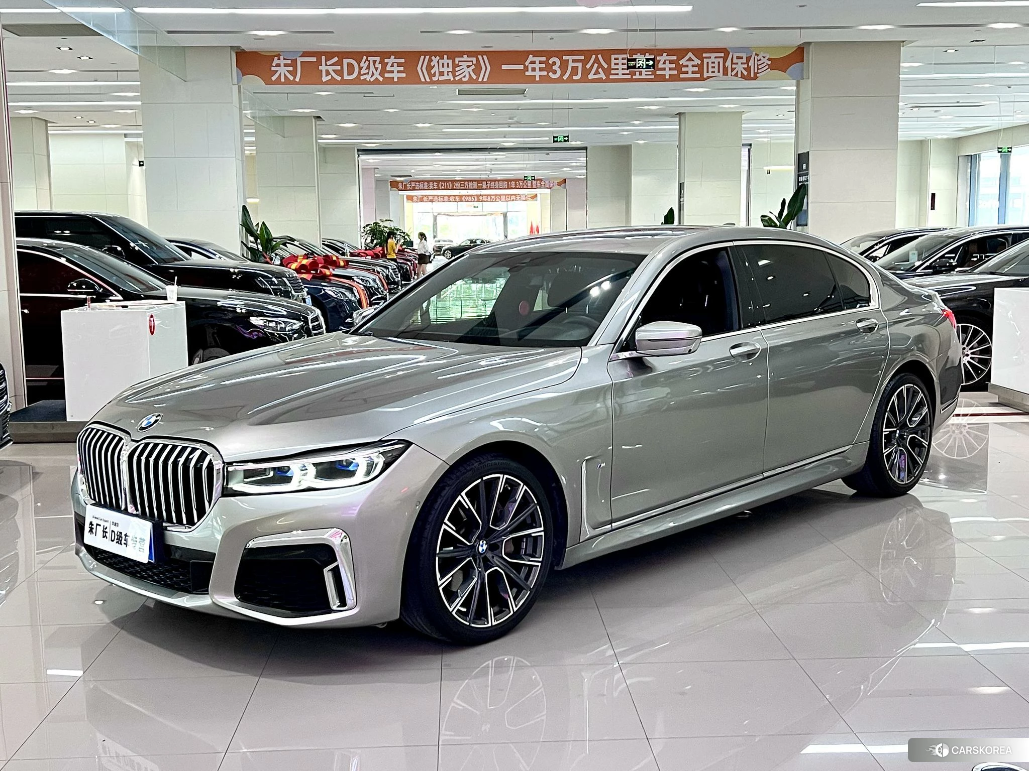 BMW 7 series 2020 Серебристо-серый из Китая