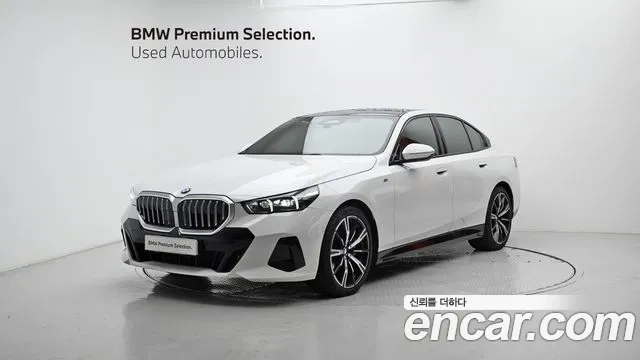 BMW 5 Series (G60) 2024 Белый из Кореи