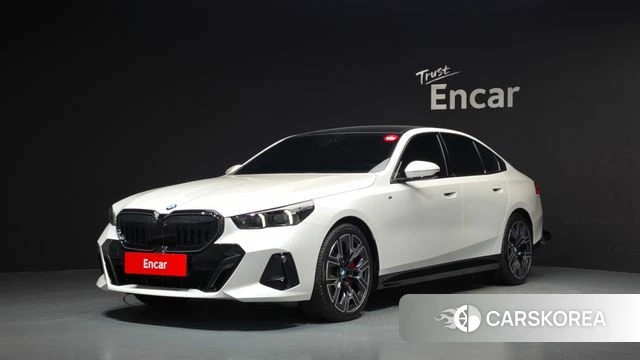 BMW 5 Series (G60) 2025 Белый из Кореи