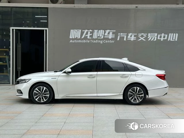 Honda Accord 2021 Белый из Китая