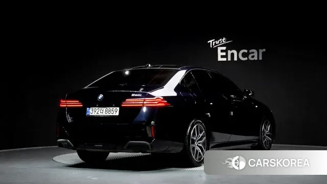 BMW 5 Series (G60) 2024 Черный из Кореи