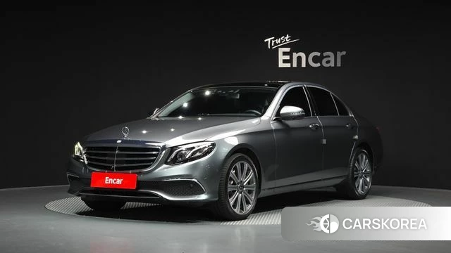 Mercedes-Benz E-Class W213 2019 Серый из Кореи