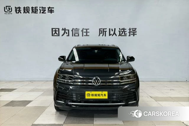 Volkswagen Tourang 2022 Черный из Китая