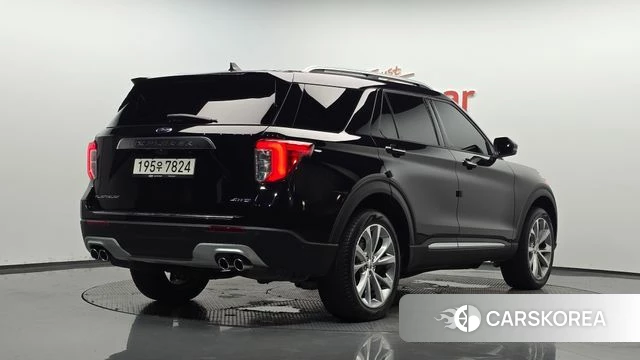 Ford Explorer 6th Generation 2021 Черный из Кореи