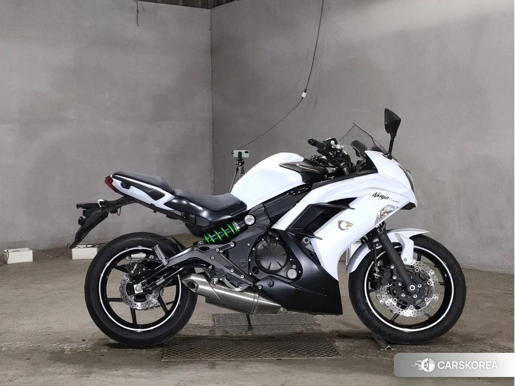 Проданный Kawasaki NINJA 400 2015 из Японии