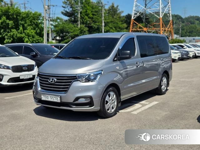 Hyundai The New Grand Starex 2018 Серебристо-серый из Кореи