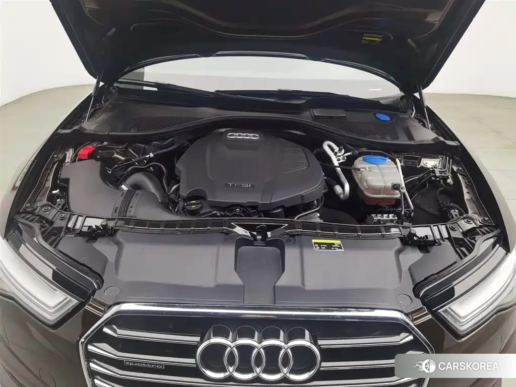 Audi A6 2019 Champagne/brown из Китая, фото 2