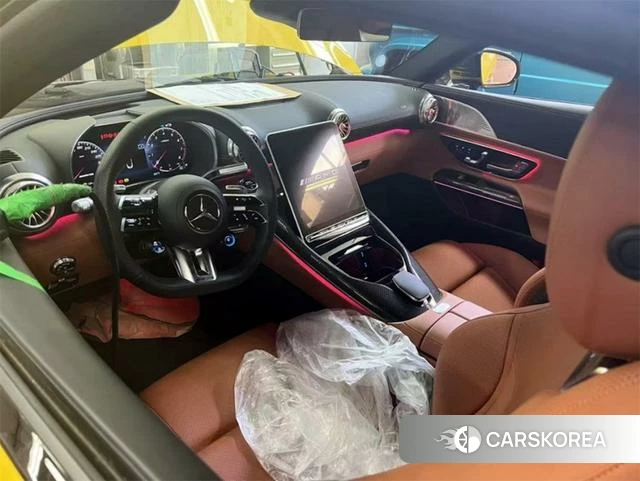 Mercedes-Benz SL-class AMG 2025 Желтый из Китая