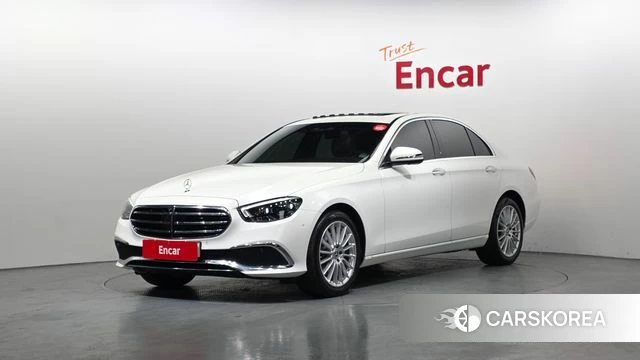 Mercedes-Benz E-Class W213 2022 Белый из Кореи