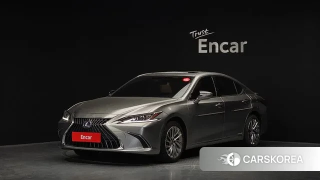 Lexus ES300h 7th generation 2022 Серебристо-серый из Кореи