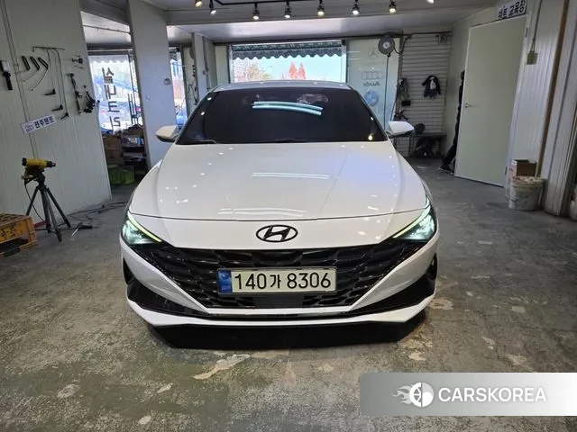 Hyundai Avante (CN7) 2022 Белый из Кореи