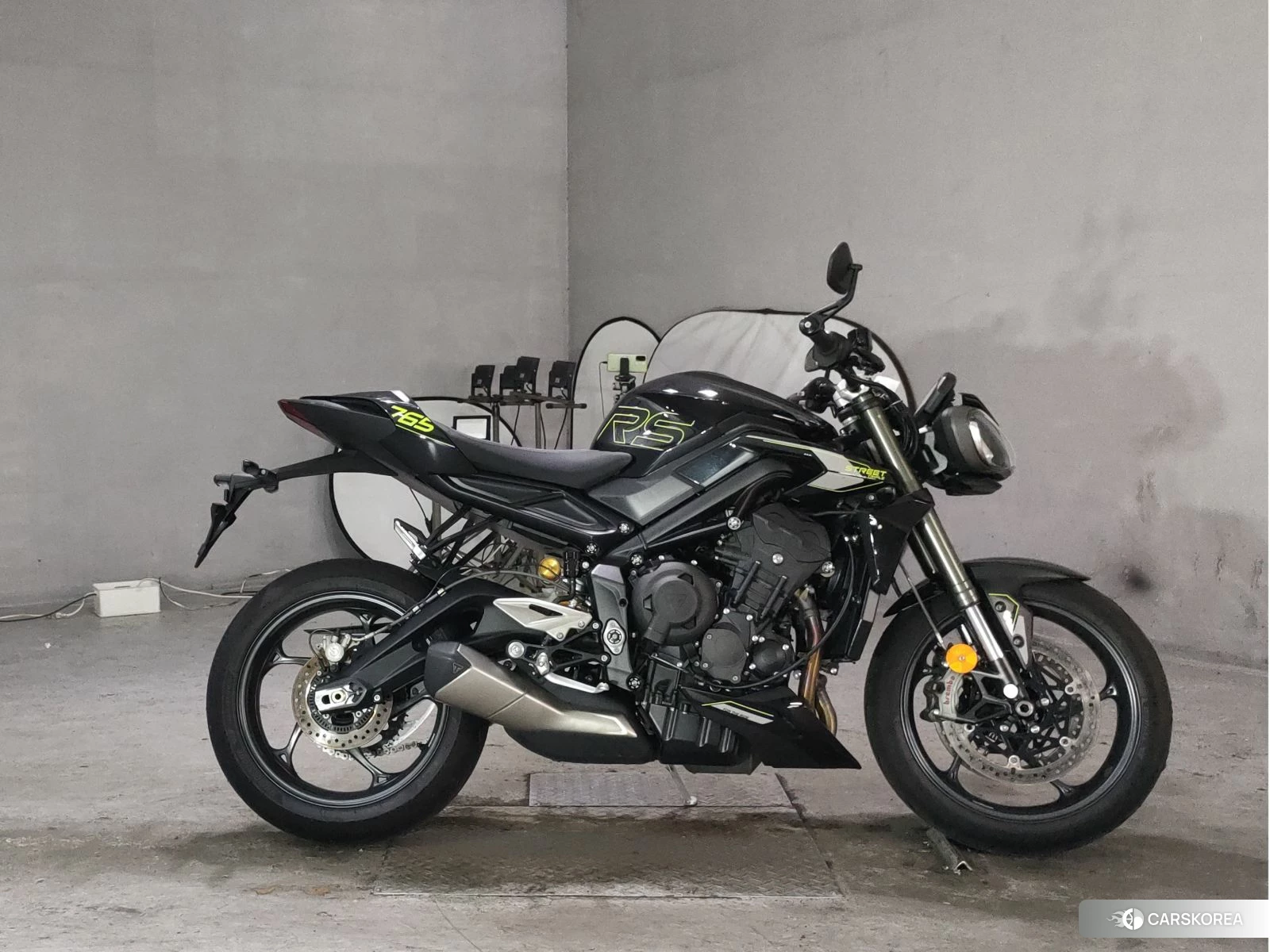 Triumph STREET TRIPLE 765 RS 2025 из Японии, фото 3