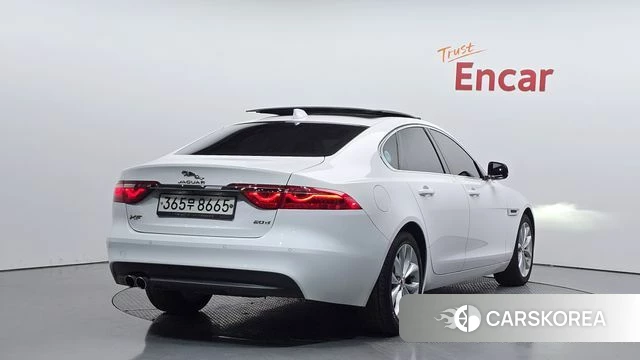 Jaguar XF (X260) 2019 Белый из Кореи