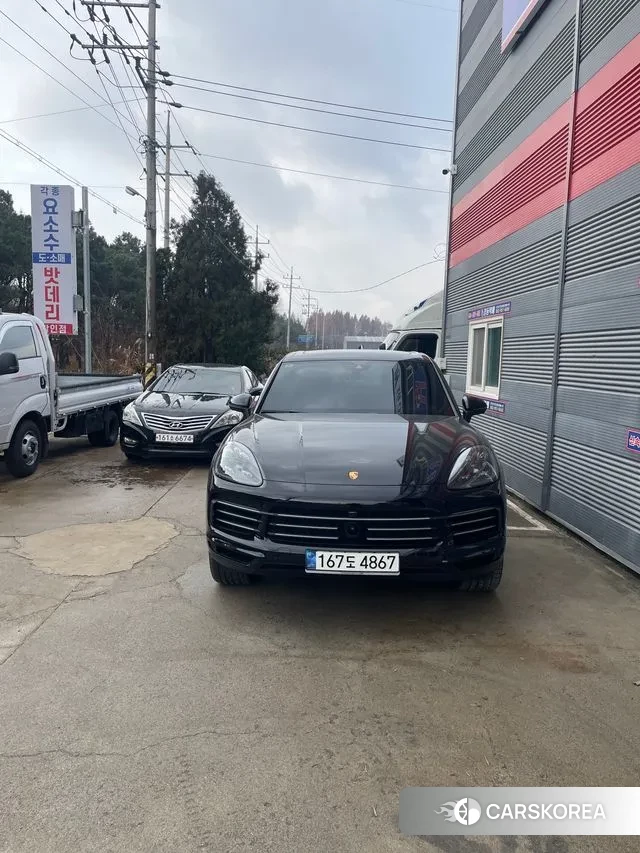 Porsche Cayenne (PO536) 2019 Черный из Кореи