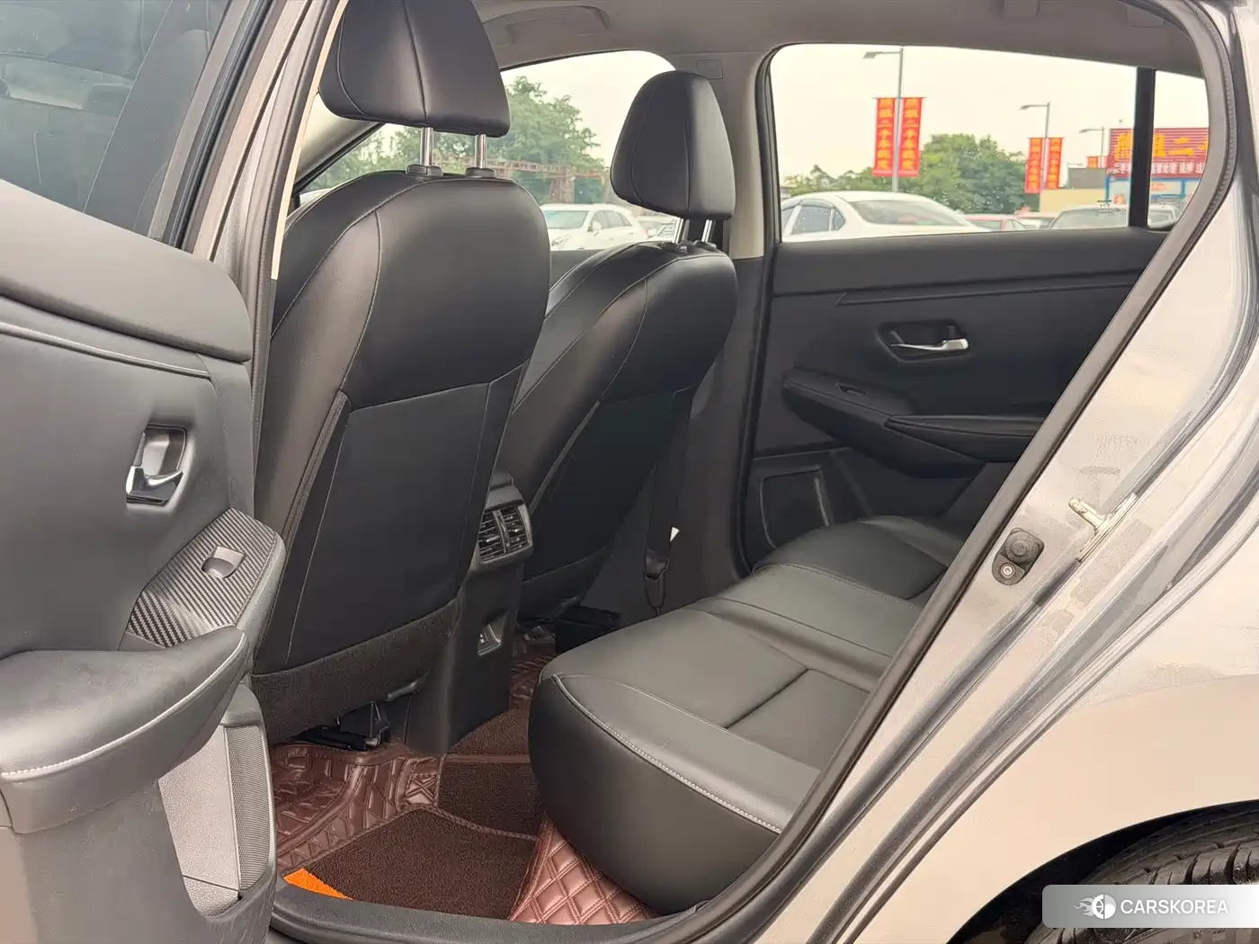 Nissan Sylphy 2022 Silver/gray из Китая