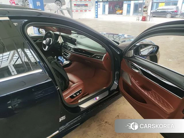BMW 7 series 2022 Черный из Китая