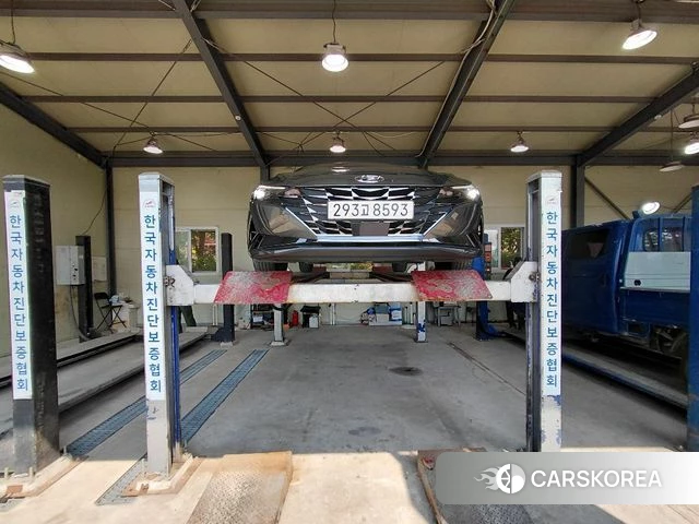Hyundai Avante (CN7) 2021 Серый из Кореи